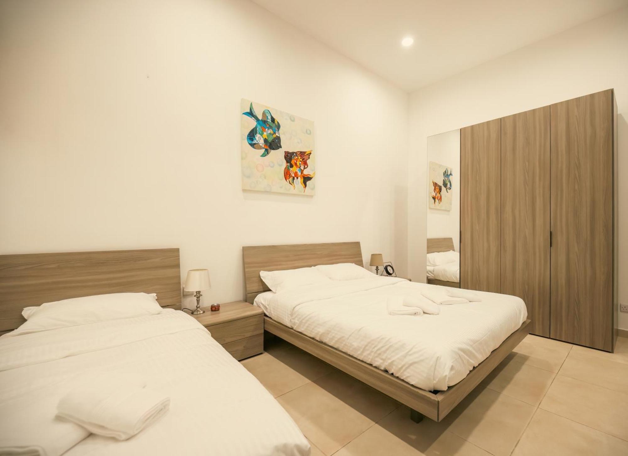 Sliema Central O'Clock B&B Malta Exterior foto